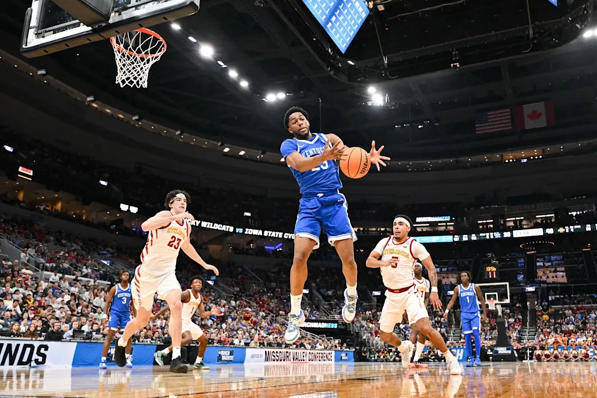 การประเมินความเสี่ยง: LSU กับความเป็นไปได้ในการคว้าตัวฟอร์เวิร์ดจาก Kentucky เพื่ออุดช่องว่างในงบดุลผู้เล่น