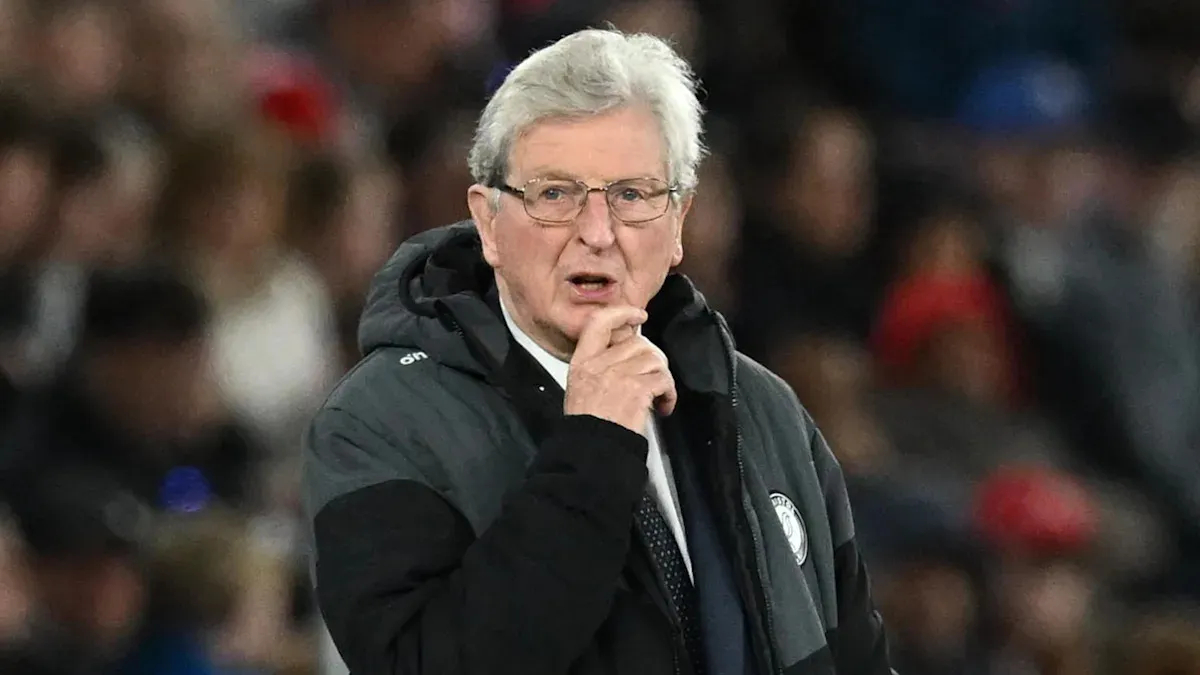 เงาตะคุ่มที่ Ashton Gate: Roy Hodgson กับการขัดรองเท้าสตั๊ดครั้งสุดท้ายในวัย 78