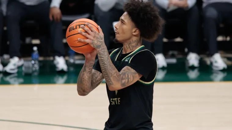 เงาอดีตที่ตามหลอกหลอนหรือโอกาสครั้งใหม่? เมื่อ Mikey Williams กลายเป็นโจทย์สุดหินในตลาด Transfer Portal
