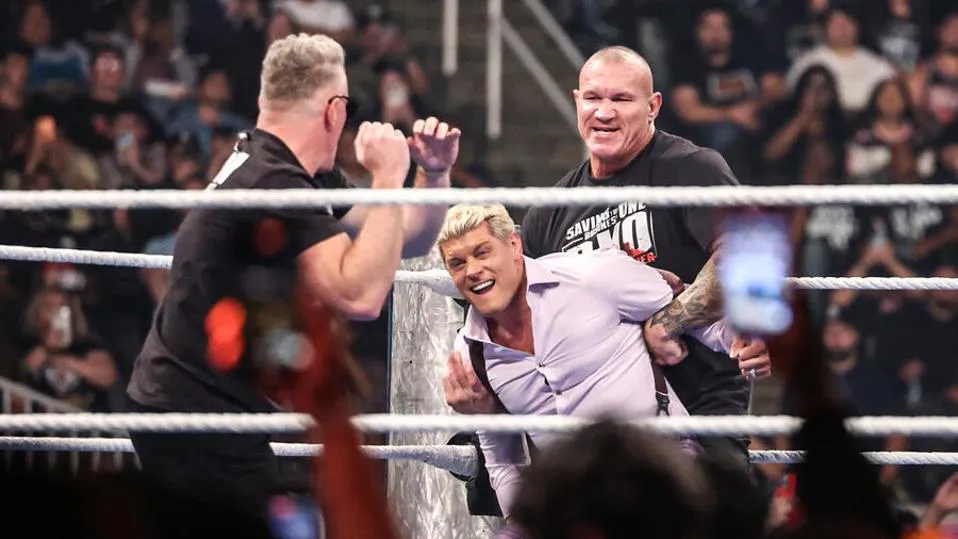 เจาะแท็กติก WrestleMania 42 คืนแรก: Cody Rhodes พลิกบท Heel โค่น Randy Orton ท่ามกลางดราม่าในสนาม