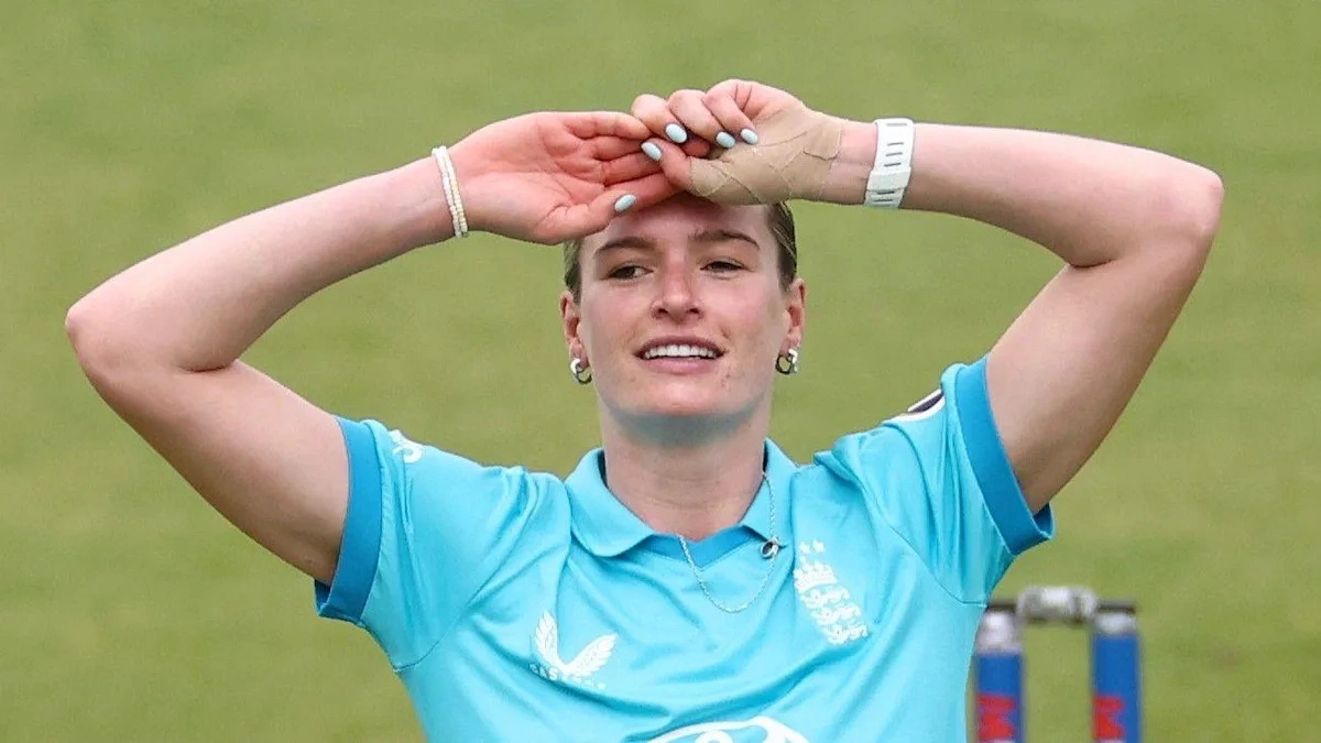 โศกนาฏกรรมแห่งความชื้นและโครงสร้างที่ผุกร่อน: England พ่ายต่อ New Zealand ในสมรภูมิ Cardiff ที่ถูกกัดเซาะด้วยหยาดฝน