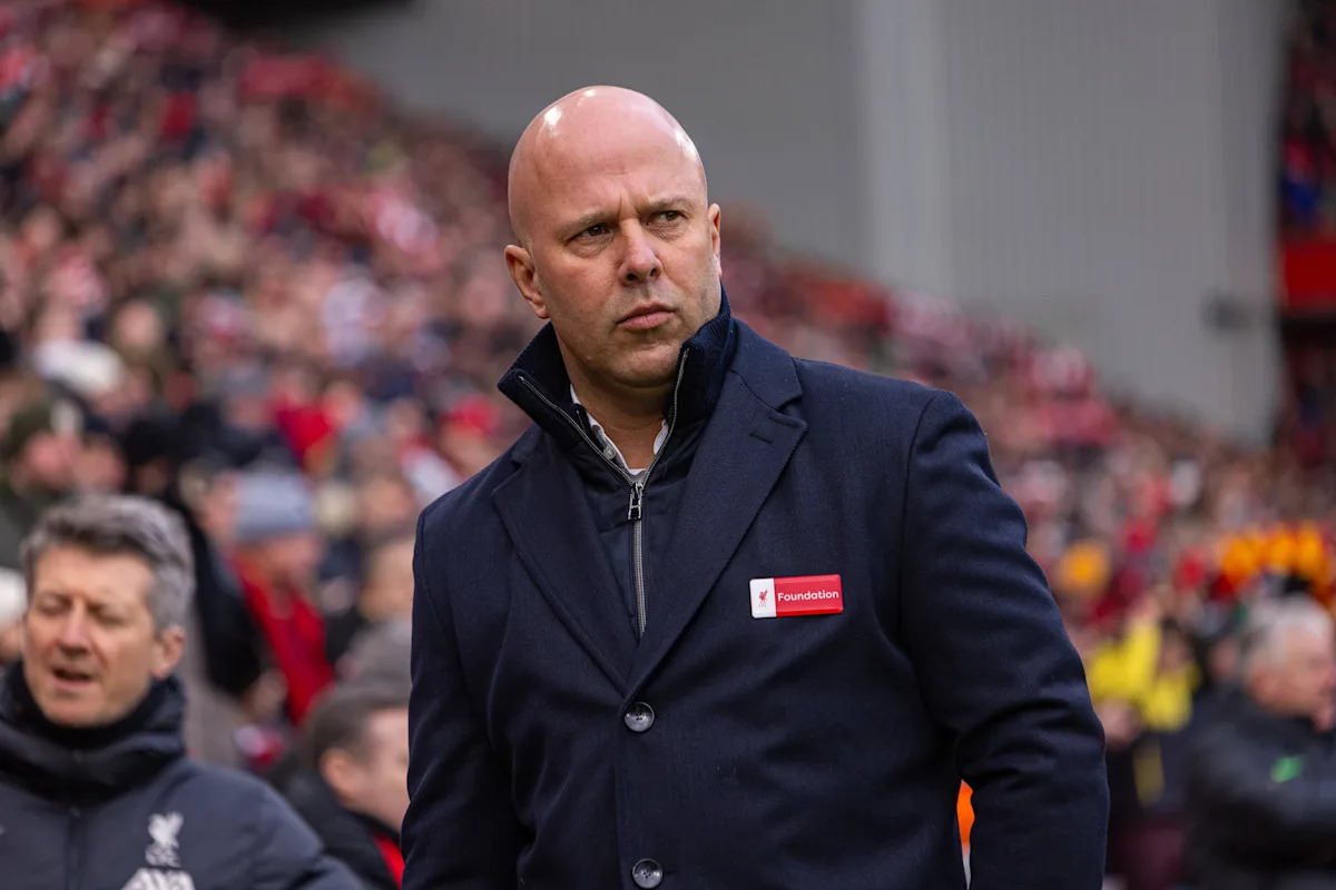 อยู่ยาวไปจ้า! Jamie Carragher หลุดปากเบื้องลึกอนาคต Arne Slot กับ Liverpool จะรอดหรือจะร่วง?