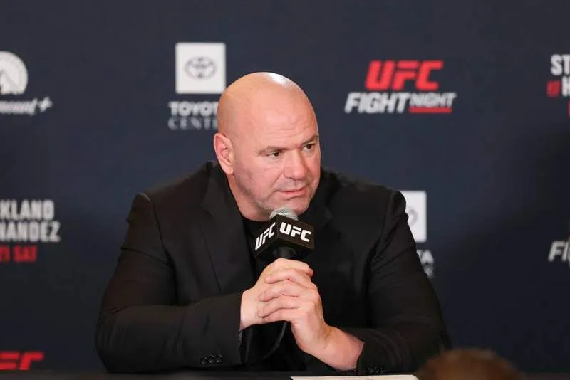 Dana White สวนกลับ Eddie Hearn: วิเคราะห์รอยร้าวและตัวเลขที่สะท้อนความล้มเหลวของวงการมวยโลก