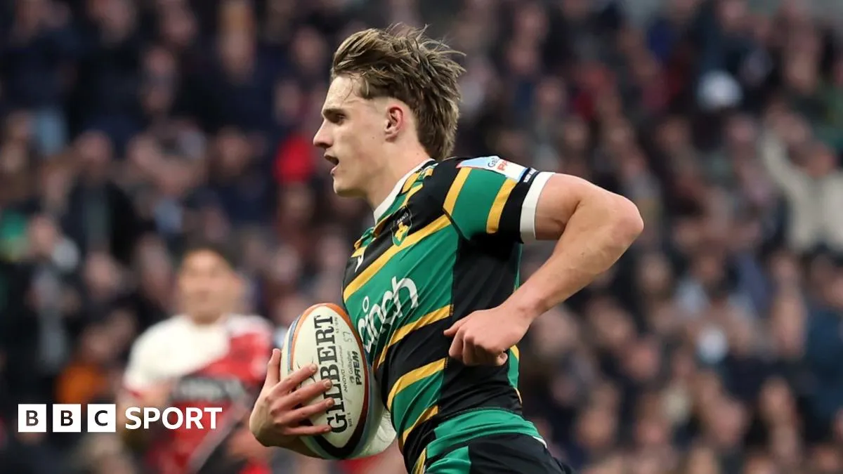 McParland คำนวณวิถีเชิงกลศาสตร์ นำ Northampton Saints บดขยี้โครงสร้าง Saracens ในช่วงท้าย