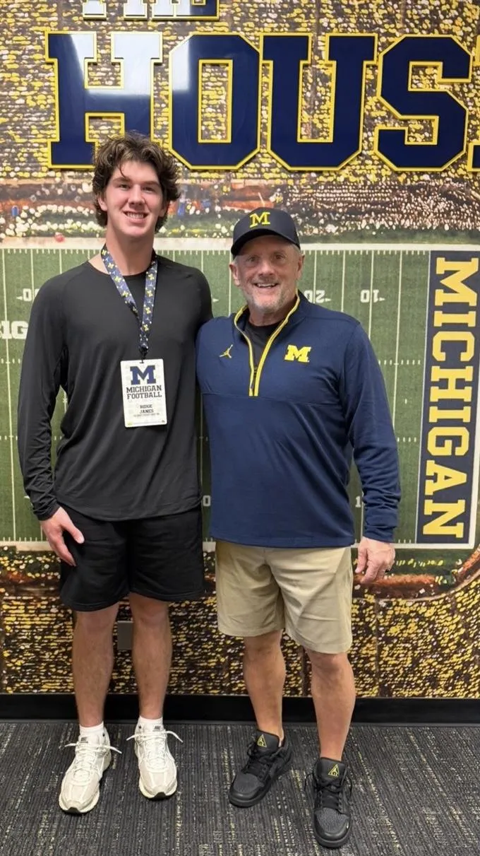 ของดีเกรดพรีเมียม! Michigan Football เล็งสอย Tight End ตัวตึงปี 2028 มาเป็นทุกอย่างให้เธอแล้ว