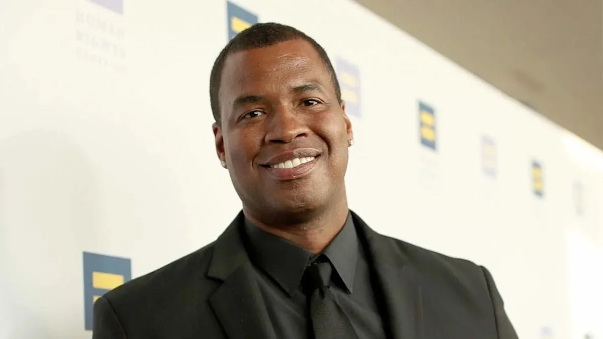 ปิดตำนานจอมแกร่งผู้ทลายกำแพง: Jason Collins เสียชีวิตในวัย 47 ปี