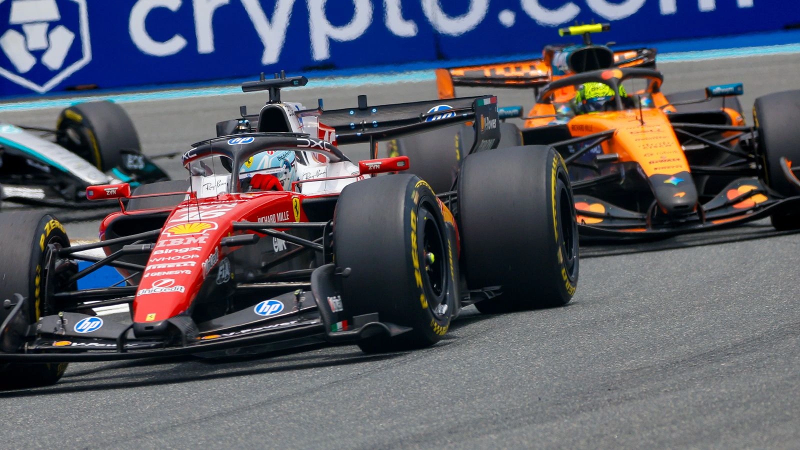 Lando Norris เตือนคู่แข่ง! Ferrari จะ ‘ฉีกทุกกฎ’ หากได้เครื่องยนต์ใหม่ หลัง Lewis Hamilton คว้าชัยที่สเปน