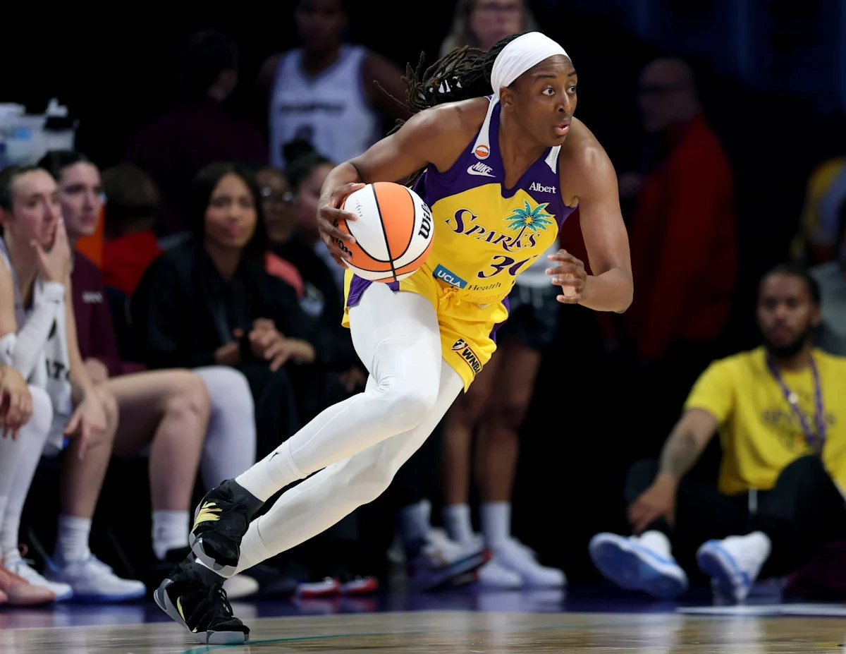 รอยจารึกในเงามืด: Nneka Ogwumike ผงาดรั้งอันดับ 5 ทำแต้มสูงสุดตลอดกาล WNBA