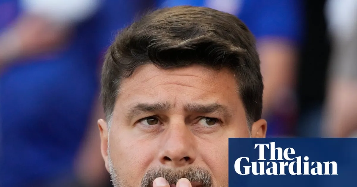 ปุจฉาแห่งความผูกพัน: Mauricio Pochettino กับการขุดค้นรากเหง้าทางอารมณ์ที่ขาดหายในดินแดนพญาอินทรี