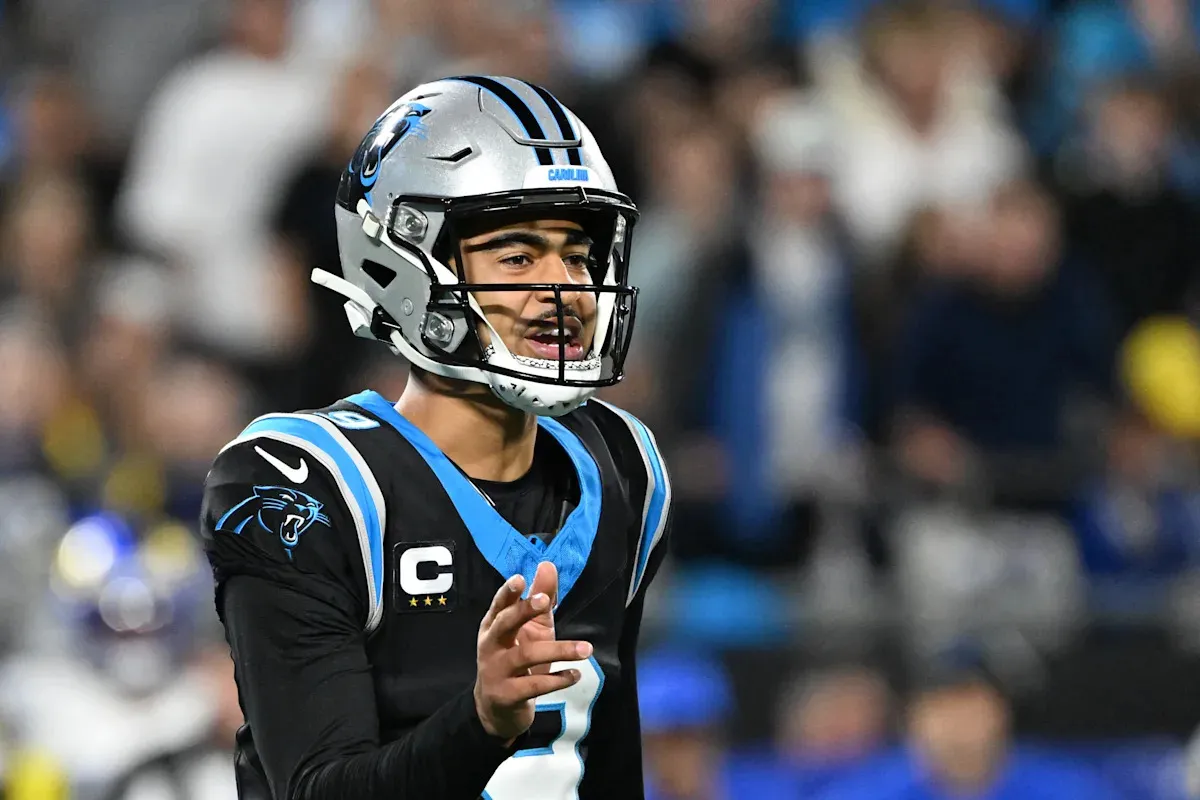 การขยายรากฐานในห้องแล็บแห่งหน้าดิน: Carolina Panthers ตัดสินใจรดน้ำพรวนดิน Bryce Young ต่อไปในฤดูกาลที่ห้า