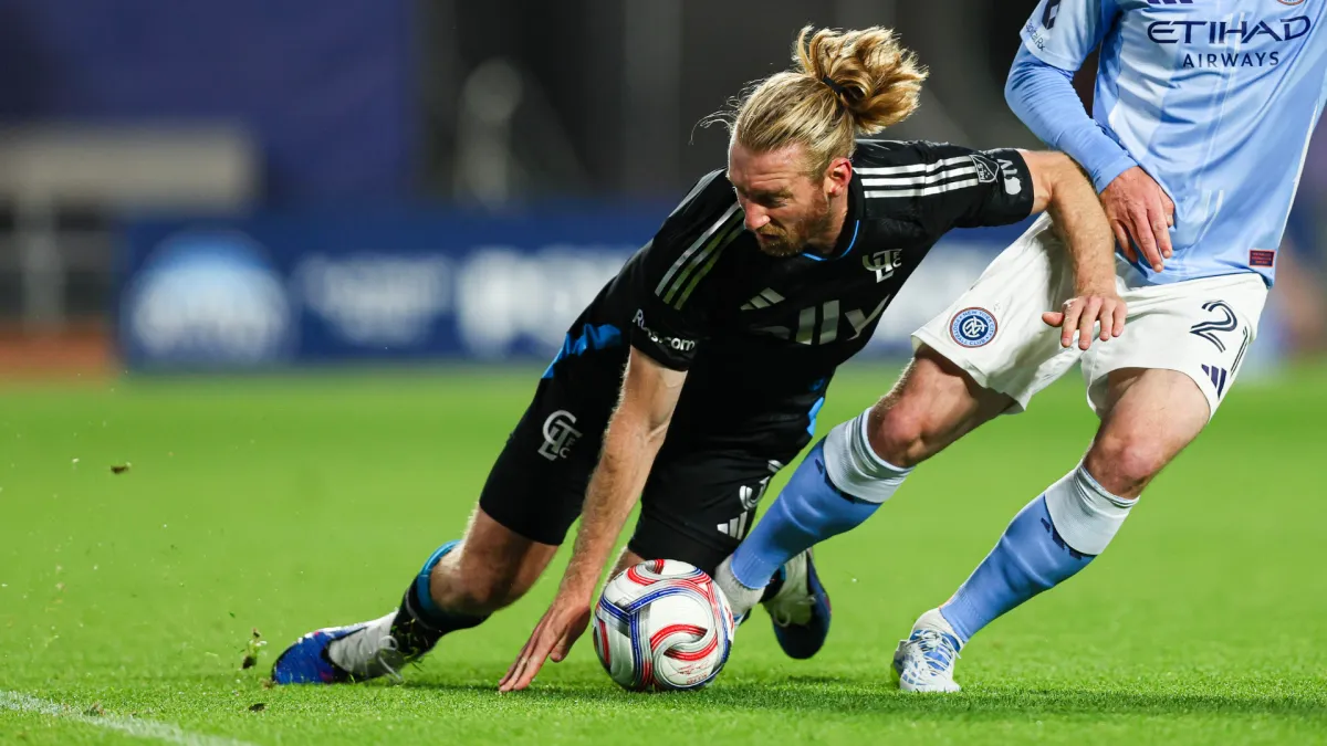 ความล้มเหลวทางชีวกลศาสตร์: Tim Ream กับวิกฤตกล้ามเนื้อ และรอยร้าวในระบบ USMNT