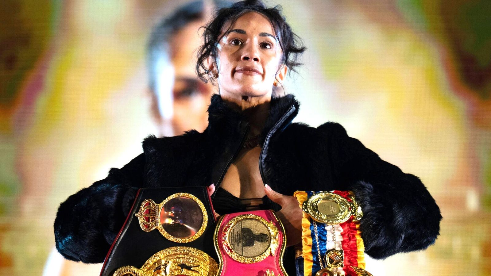 Amanda Serrano ป้องกันแชมป์โลก, Han vs Holm รีแมตช์!