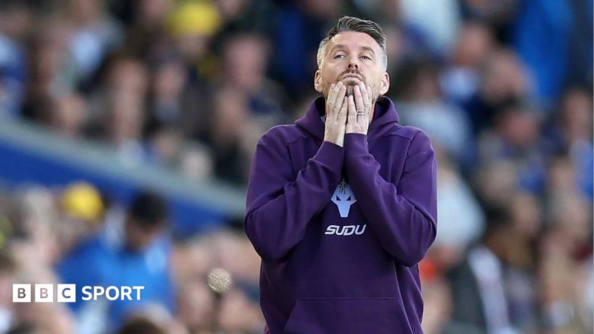 Wolves สั่งปลด Rob Edwards พ้นตำแหน่งกุนซือ หลังคุมทีมได้เพียง 7 เดือน