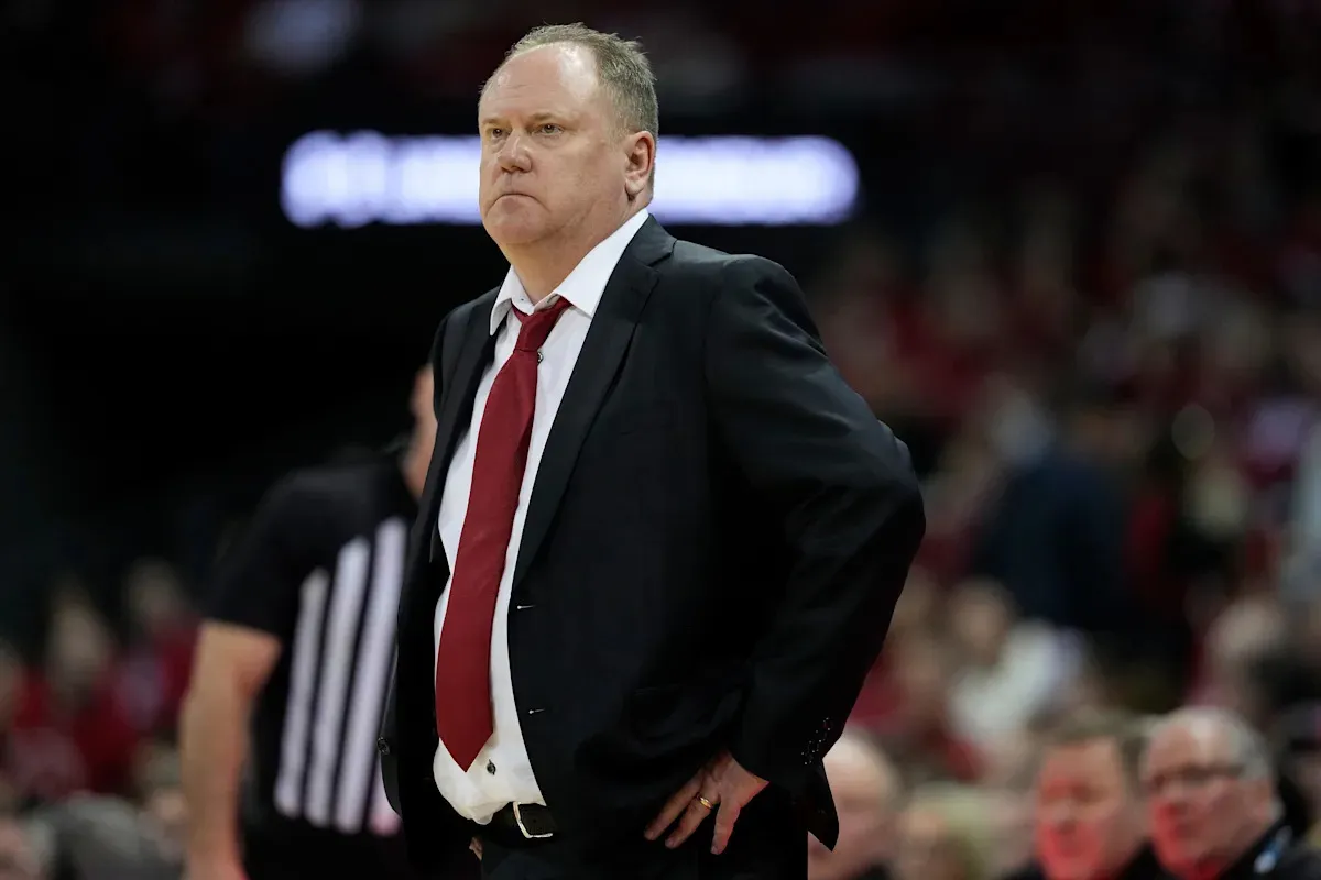 วิเคราะห์การบริหารความเสี่ยง: Wisconsin กับการดึงตัว Trey Autry และโครงสร้างบัญชีเงินเดือนปี 2026-27
