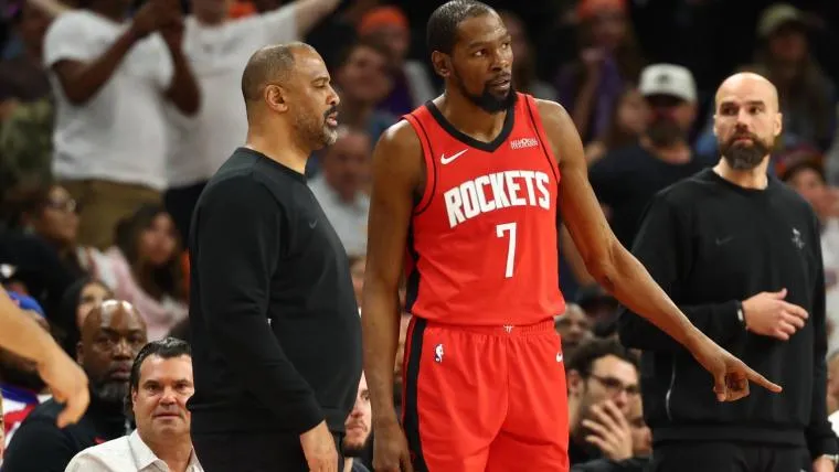 ภารกิจล้างเลือดที่ Houston: เมื่อ Ime Udoka และ Kevin Durant ตกอยู่ในเงามืดของคำถาม