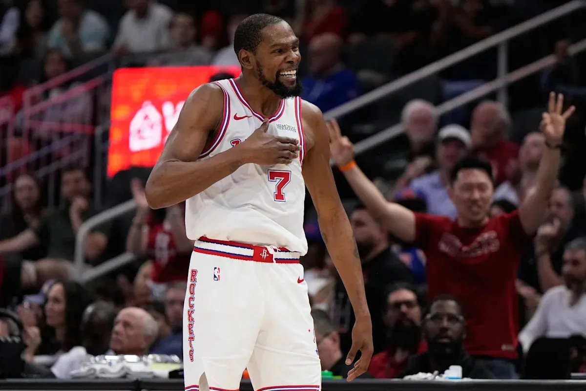 การกลับมาของอสูรกาย: Kevin Durant นำทัพ Rockets บุกรัง Lakers ในสมรภูมิเพลย์ออฟ