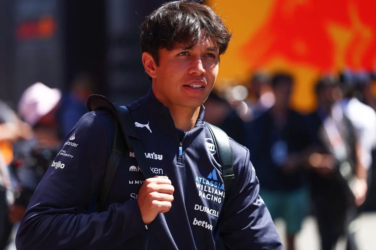โศกนาฏกรรมแห่งความเร็วและเจตจำนงเสรี: Alex Albon เผยเบื้องหลังความเป็นหนึ่งเดียวของเหล่านักขับต่อกฎเกณฑ์ FIA