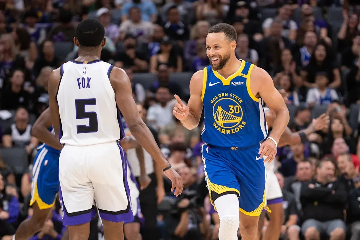 เงาที่ทาบทับ: De'Aaron Fox กับทฤษฎีแรงดึงดูดระหว่าง Victor Wembanyama และ Stephen Curry