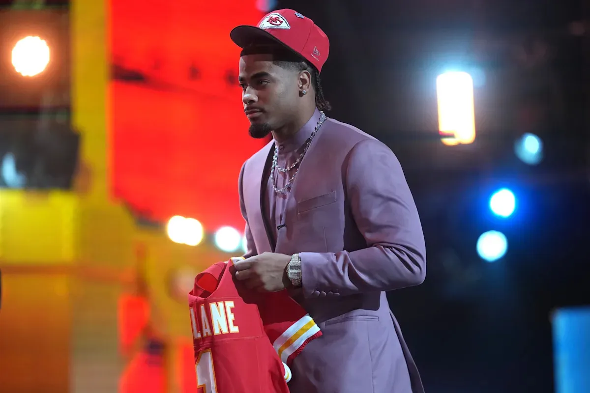KC Chiefs เผยรหัสพันธุ์ไม้ใหม่: หมายเลขประจำตัวเหล่ากล้าอ่อนจาก 2026 NFL Draft