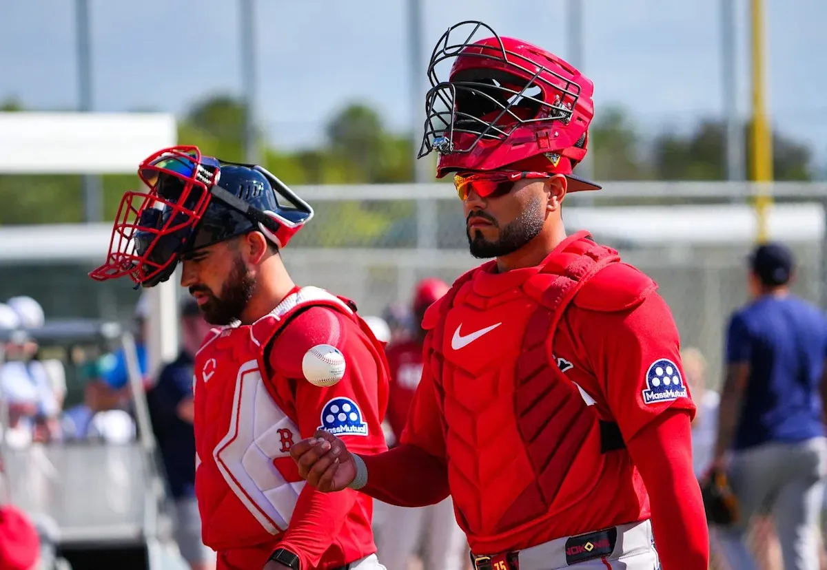 ใครคือผู้กุมบังเหียนหลังโฮมเพลทของ Red Sox? Alex Cora เลี่ยงตอบคำถามที่สั่นคลอนศรัทธา