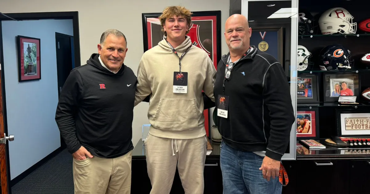 ของดีจาก West Virginia! Rutgers ยื่นข้อเสนอให้ Luke Braham หลังเห็นแวว 'ยักษ์ใหญ่' ในแคมป์