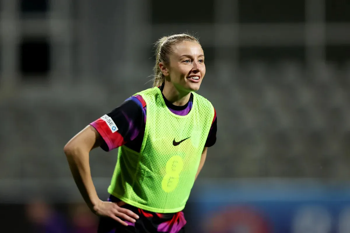 พันธนาการแห่งสายเลือด: Leah Williamson กับคำมั่นสัญญาบทใหม่ภายใต้เงาจันทร์ที่ North London