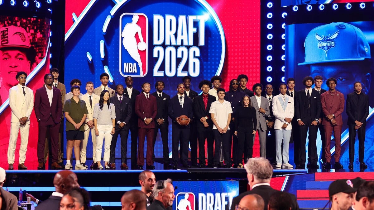 เจาะลึกเกรดดราฟต์ NBA Draft 2026: เมื่อ AJ Dybantsa และเหล่า 'บิ๊ก 3' พร้อมเปลี่ยนโฉมหน้าลีก
