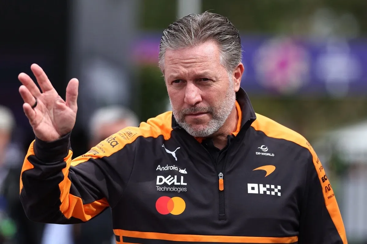 โศกนาฏกรรมแห่งอำนาจ: Zak Brown กับการประกาศสงครามต่อต้านจักรวรรดิพันธมิตร Mercedes-Alpine ในสมรภูมิ F1
