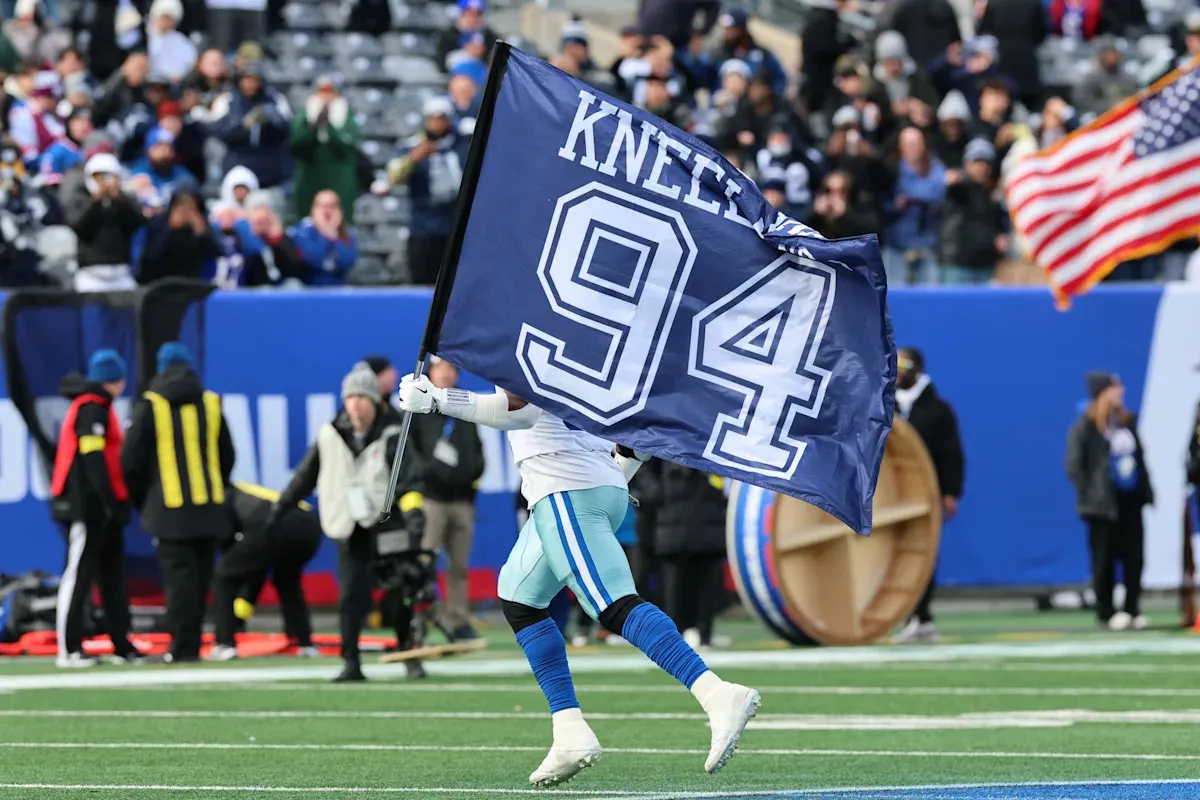 ฤดูกาลแห่งการเพาะชำ: Dallas Cowboys เผยหมายเลขบนผืนผ้าของเหล่ากล้าไม้นอกสายตา และการผลัดใบของหมายเลข 94