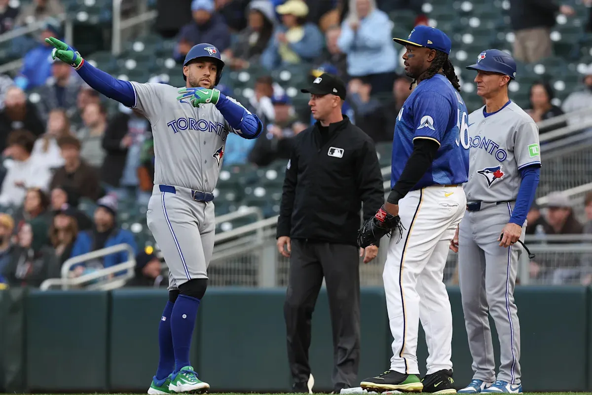 เสียงไม้กระทบลูกที่ Minneapolis: Okamoto ระเบิดฟอร์มโฮมรันคู่ ขณะที่ Blue Jays บดขยี้ Twins จนแหลกสลาย