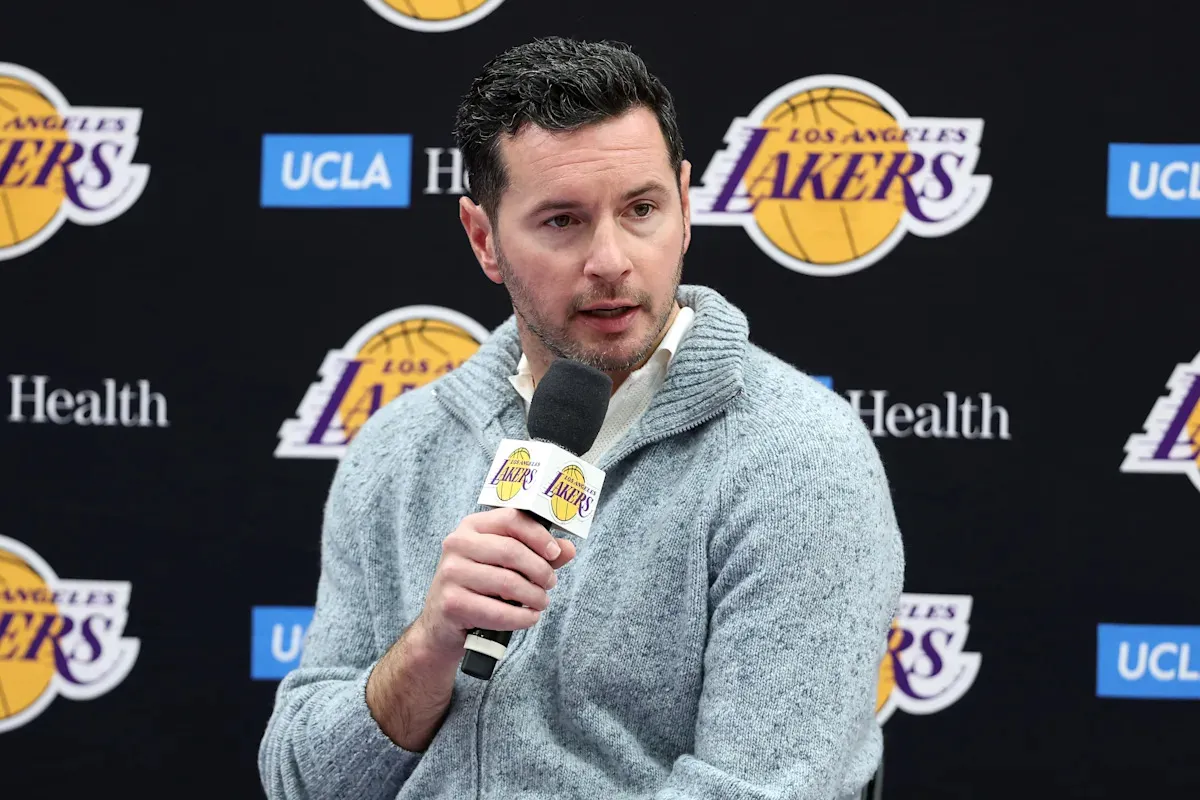แผนปล้นแชมป์ของ JJ Redick: รักษา 'บิ๊กทรี' ในเงามืดของ Los Angeles Lakers