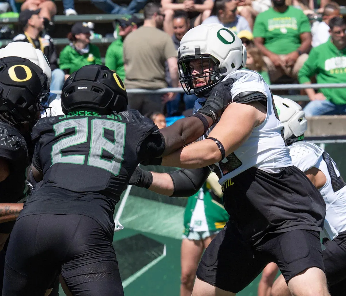 เจาะลึกผังขุมกำลัง Oregon Ducks: เมื่อควันจางหายหลังเกม Spring Practice