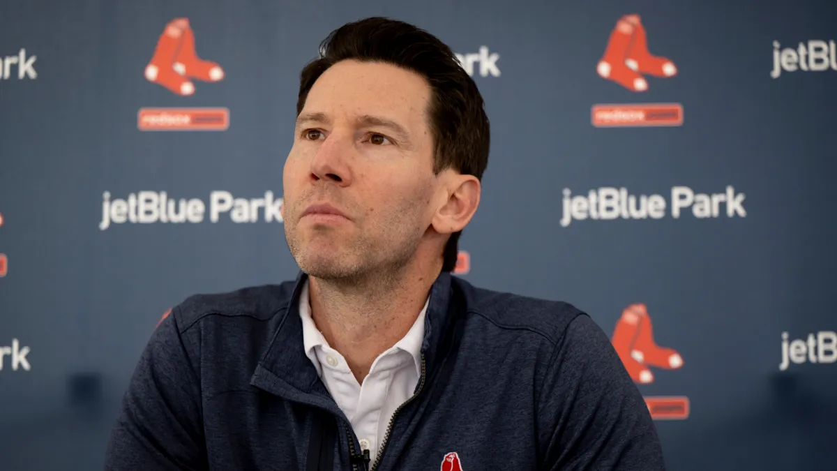 ปีกแห่งคำสาปเหนือ Fenway Park: เมื่อศรัทธามอดไหม้ และเสียงเพรียกหาการชำระบาปของ Craig Breslow