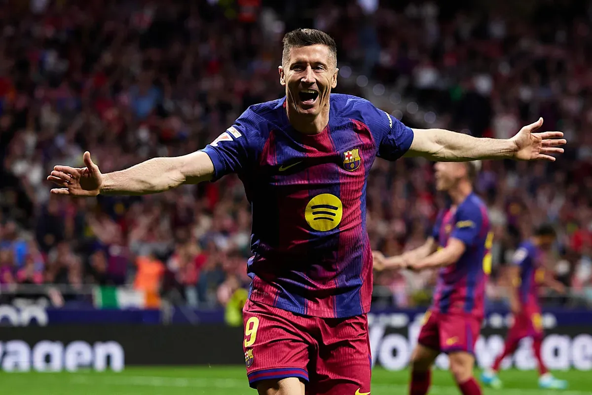 สายลมแห่งการผลัดใบ: Chicago Fire เตรียมหว่านเมล็ดพันธุ์หวังดึง Robert Lewandowski จากผืนดิน Barcelona