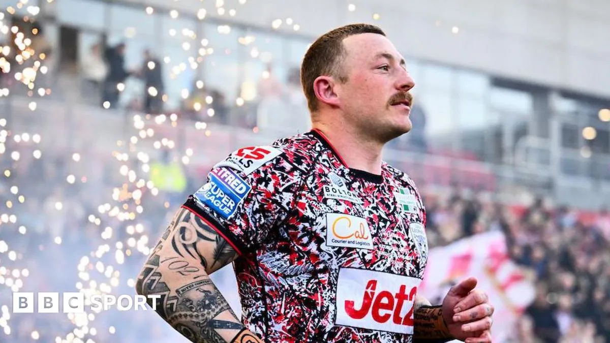 Charnley ฉลองนัดที่ 400 ด้วยการเหมาสองประตู ช่วย Leigh Leopards คว้าชัยเหนือ Huddersfield Giants