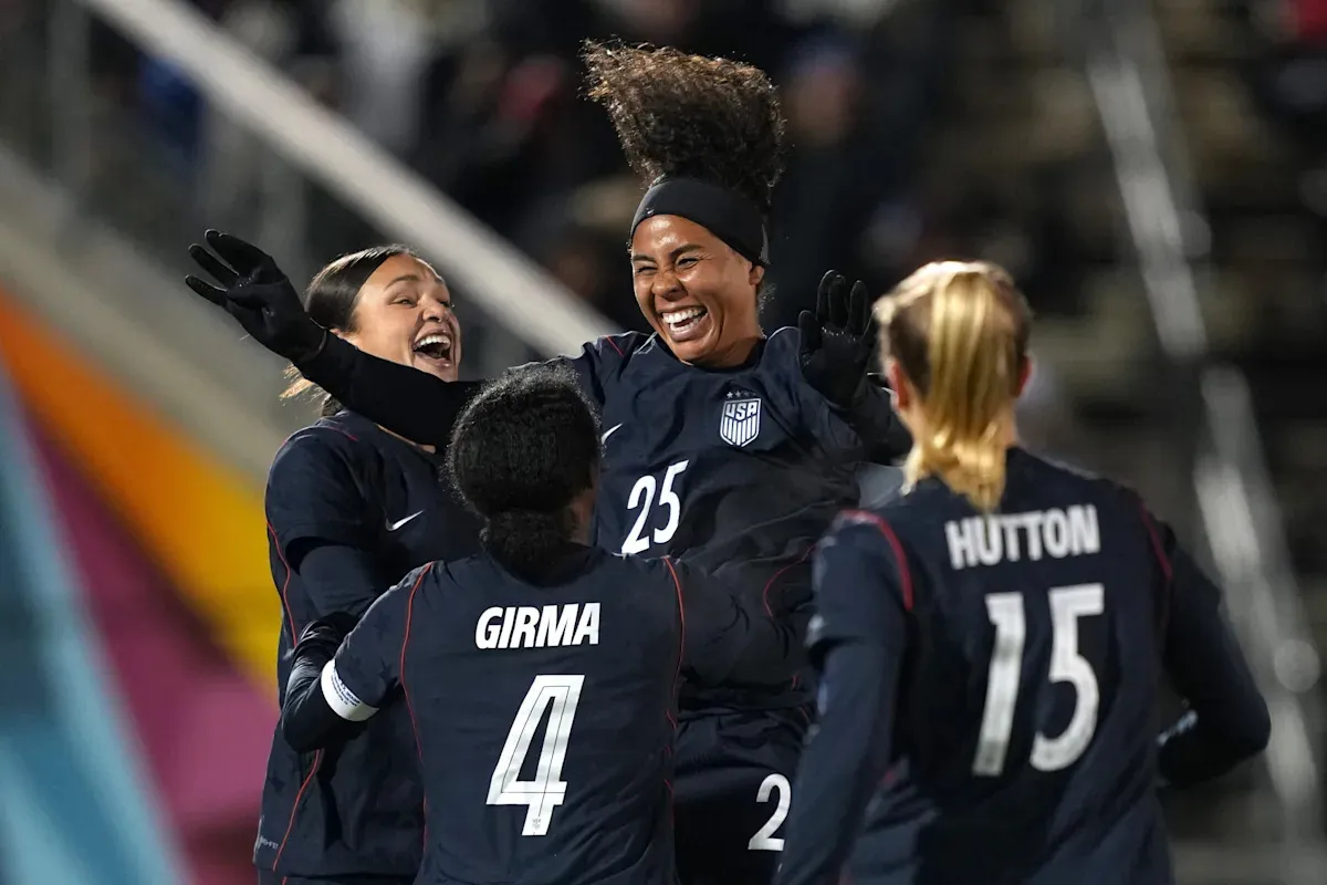ความเบ่งบานของ Kennedy Wesley ท่ามกลางหยาดน้ำค้างที่ DICK’S Sporting Goods Park: เมื่อ USWNT ผลิบานเหนือ Japan