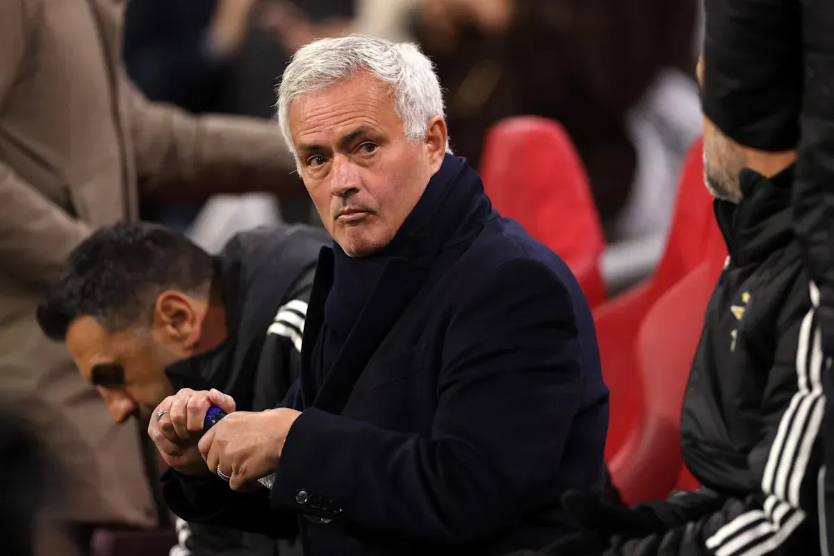 นึกว่าถ่านไฟเก่าจะมอด! ลือสนั่น Jose Mourinho พร้อม ‘พิจารณา’ คัมแบ็กกู้ซาก Real Madrid