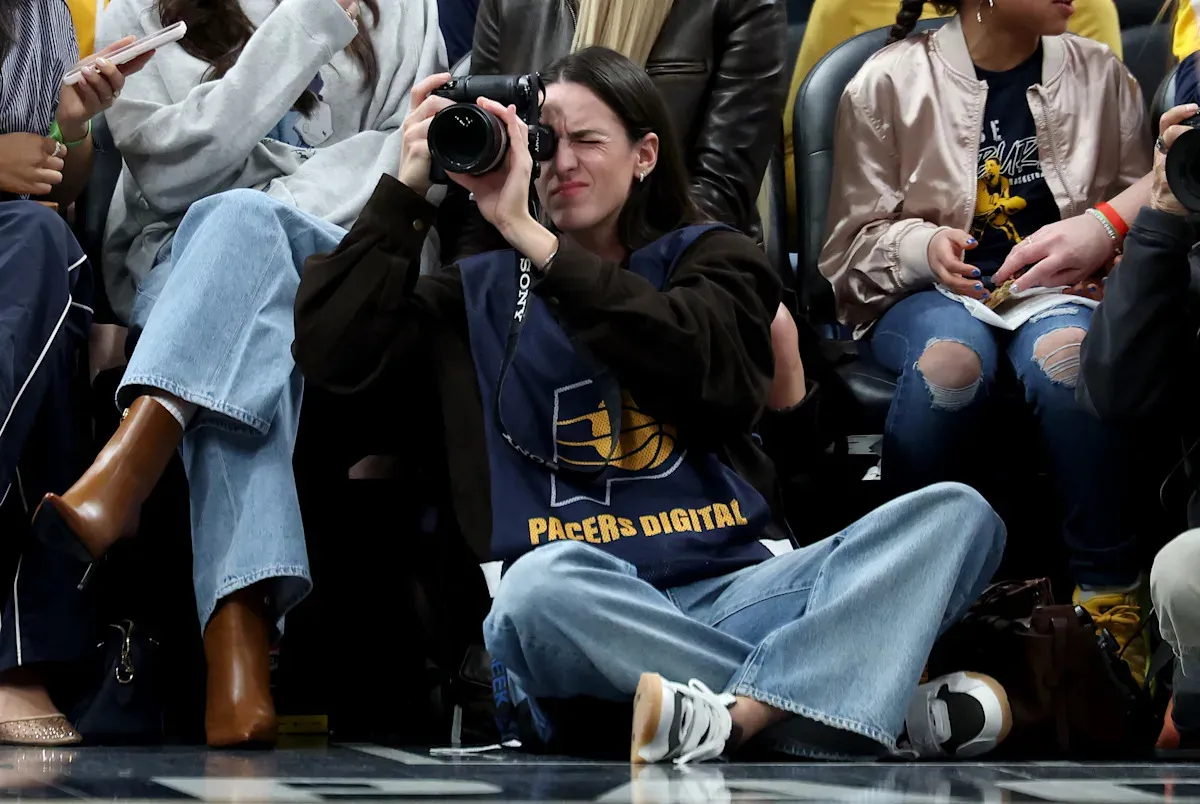 Caitlin Clark กับการกลับมาทวงบัลลังก์: ลั่นกล้องถ่ายภาพ และประกาศศักดา 'ราชินีแห่ง Transition' ในวัน Media Day