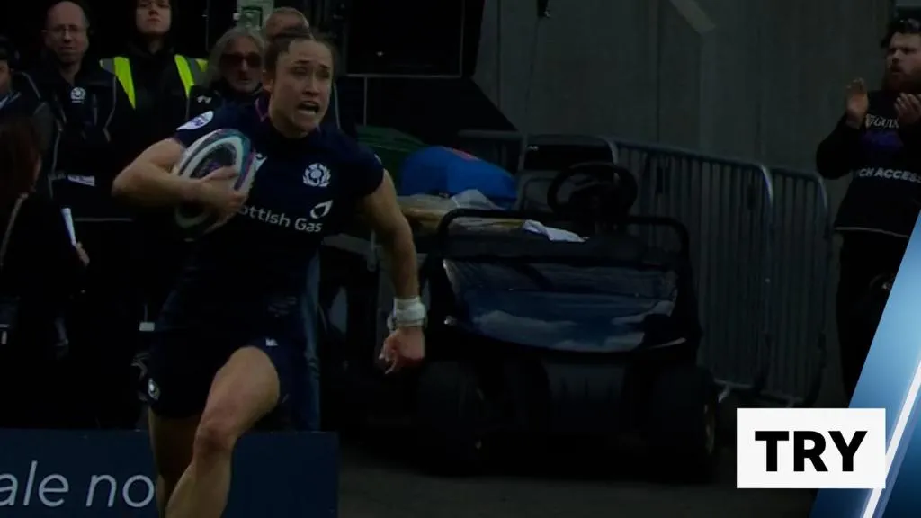 วิเคราะห์วิถีโค้งพาราโบลา: Rhona Lloyd กับการเจาะโครงสร้างแนวรับในศึก Six Nations