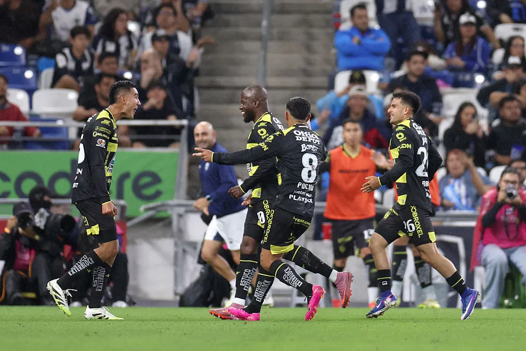 นาฏกรรมแห่งความเงียบที่ Monterrey: เมื่อกาลเวลาหยุดนิ่งในจังหวะกะพริบตาของ Pachuca