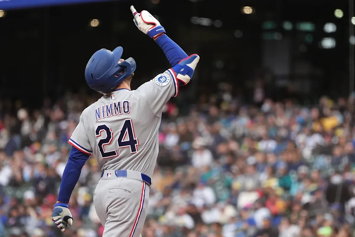 เสียงไม้กระทบลูกที่ Seattle: Nimmo เปิดฉากสังหาร, deGrom ร่ายมนต์ข่มขวัญ Mariners