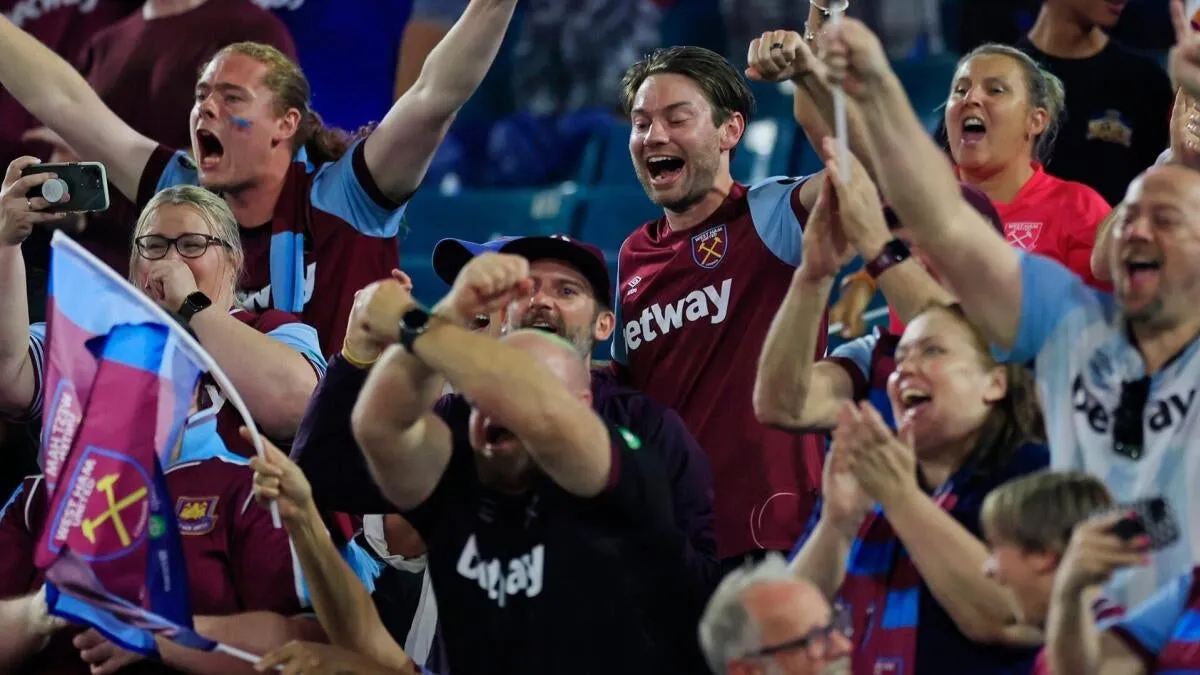 ศึกหนีตายสไตล์ลอนดอน! Crystal Palace ปะทะ West Ham ใครจะอยู่ใครจะไป (หรือจะกอดคอกันง่วง?)