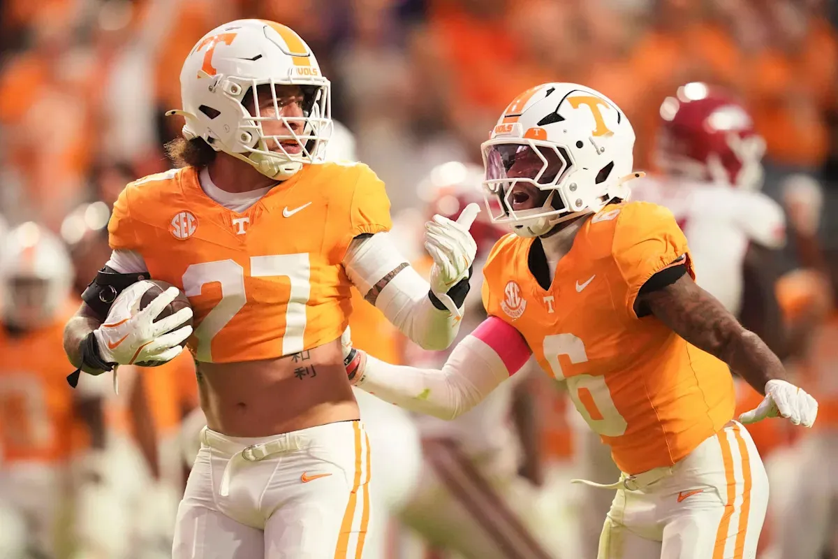 สถาปัตยกรรมแห่งความหวัง: 5 ขุนพลนอกสายตาที่มีโอกาสจารึกชื่อในทัพ 53 คนของ Tennessee Titans