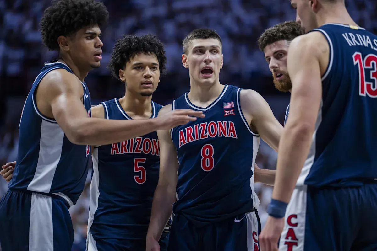 การประเมินความเสี่ยงเชิงโครงสร้าง: St. John’s ตอบรับข้อตกลง Home-and-Home กับ Arizona ท่ามกลางความผันผวนของเพดานเงินเฟ้อ