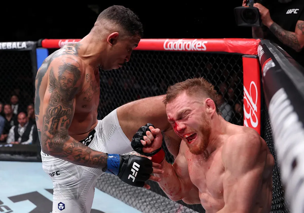 เจาะแท็กติกน็อกเอาต์: Islam Makhachev และเหล่าโปรสะท้อนมุมมองหลัง Carlos Prates ถล่มคู่แข่งยับเยินใน UFC Perth