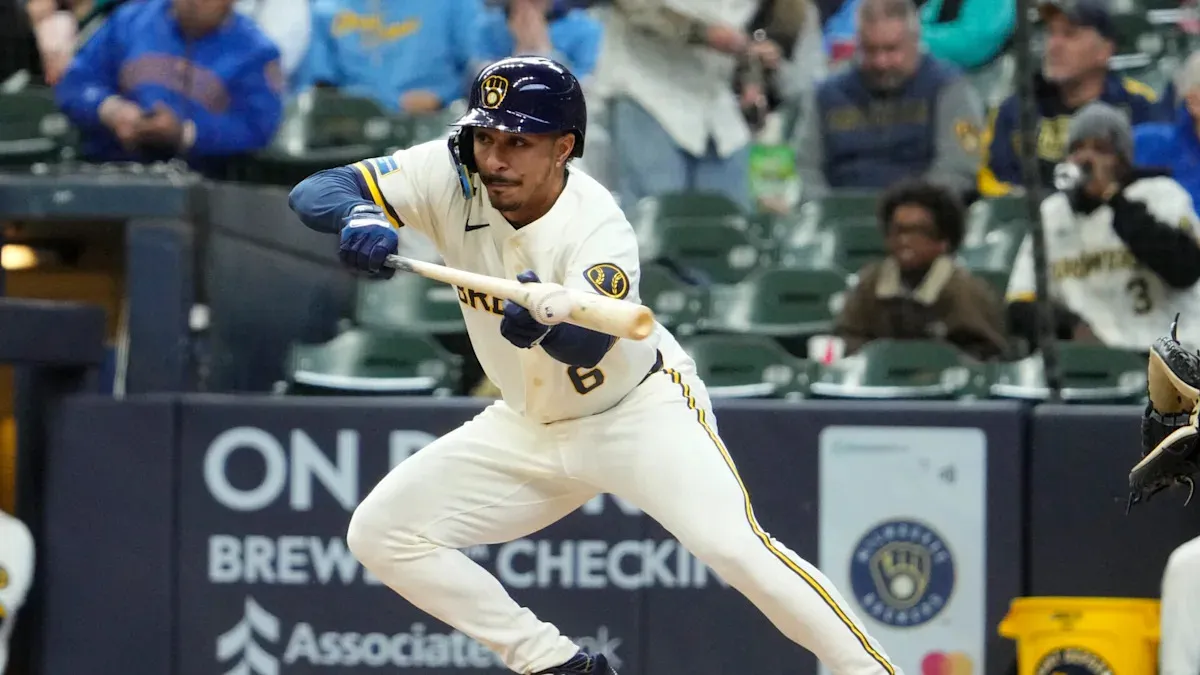 โศกนาฏกรรมแห่งหยาดฝนและกลวิธีอันต่ำต้อย: เมื่อ Milwaukee Brewers ร่ายมนตร์สังหารโดยไร้ซึ่งปาฏิหาริย์จากไม้ตี
