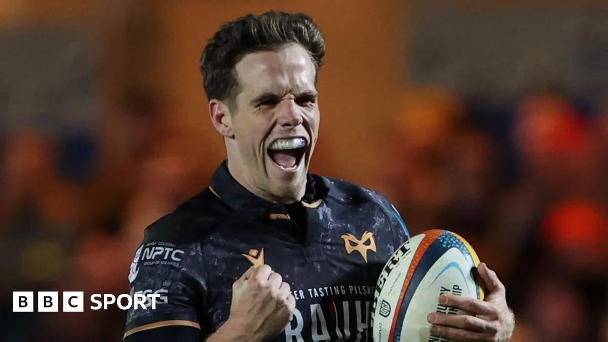 Hardy ต่อสัญญา Ospreys: เลือดและเหงื่อในถิ่น Swansea ยังไม่จางหาย