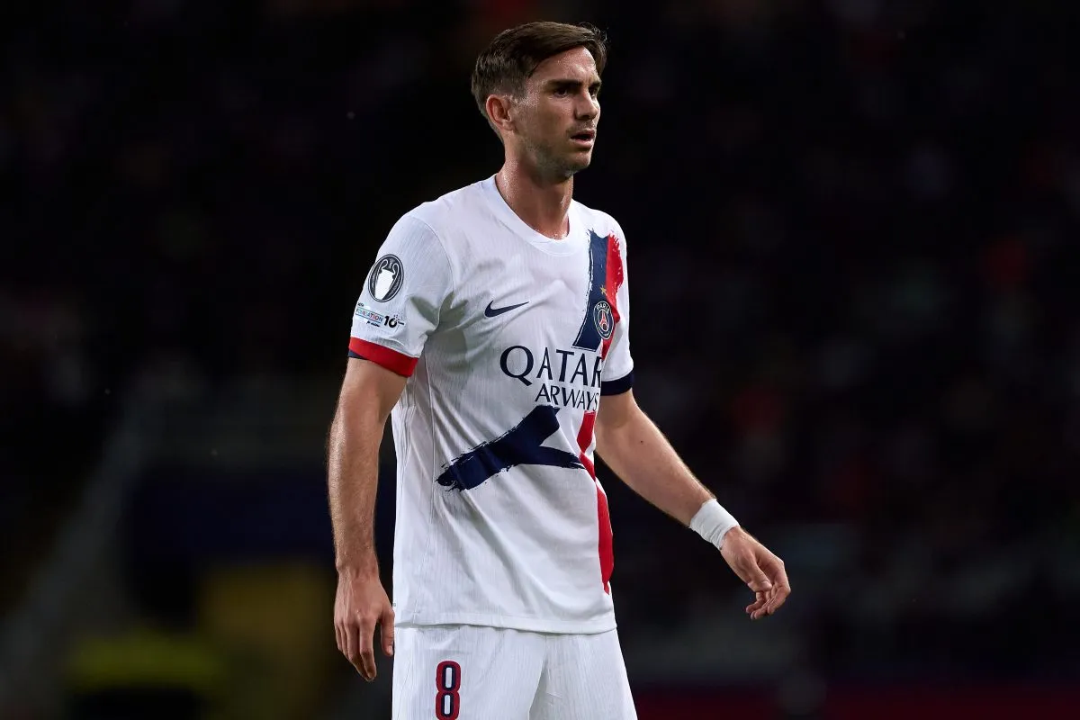 เงาที่ทอดยาวใน Parc des Princes: การกลับมาของ Fabián Ruiz ท่ามกลางแสงไฟที่เริ่มมัวหม่น