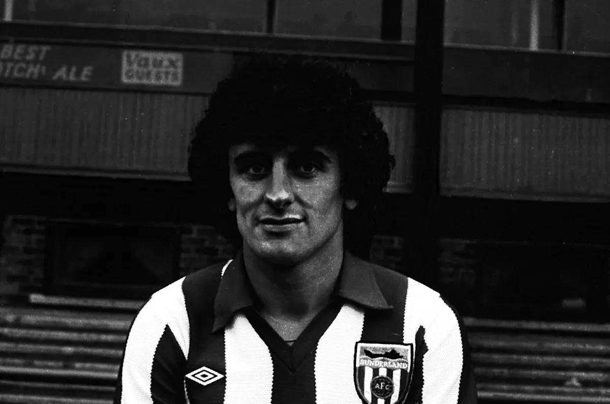 ย้อนรอยวันนี้ในปี 1978: Joe, Joe, Joe Bolton! เกือบจะเป็นตำนานแฮตทริกแบ็กซ้าย