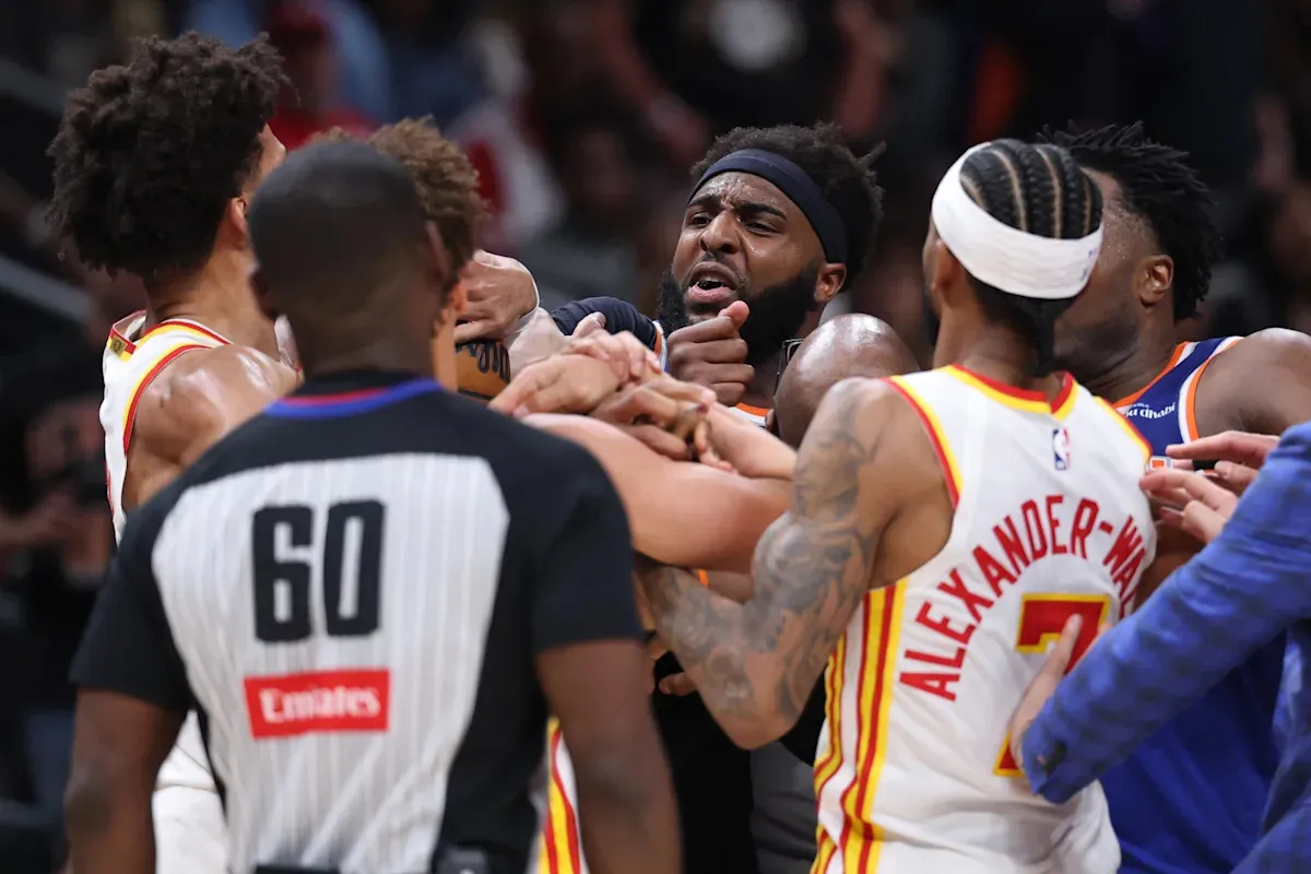 ใบสั่งเก็บส่วย: NBA สั่งปรับ Mitchell Robinson และ Dyson Daniels โทษฐานก่อจลาจลกลางคอร์ท